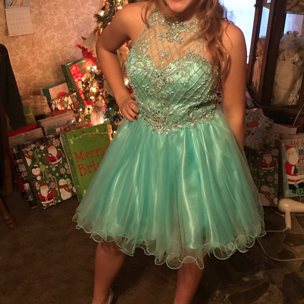 Aspeed Semiformal dress